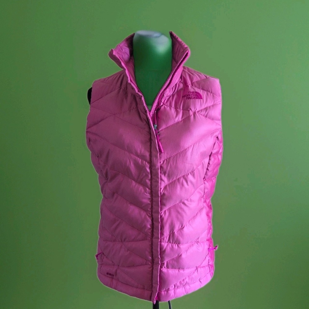 The North Face 550 Down Puffer Vest Women's Size S Pink Zip Quilted Outdoor